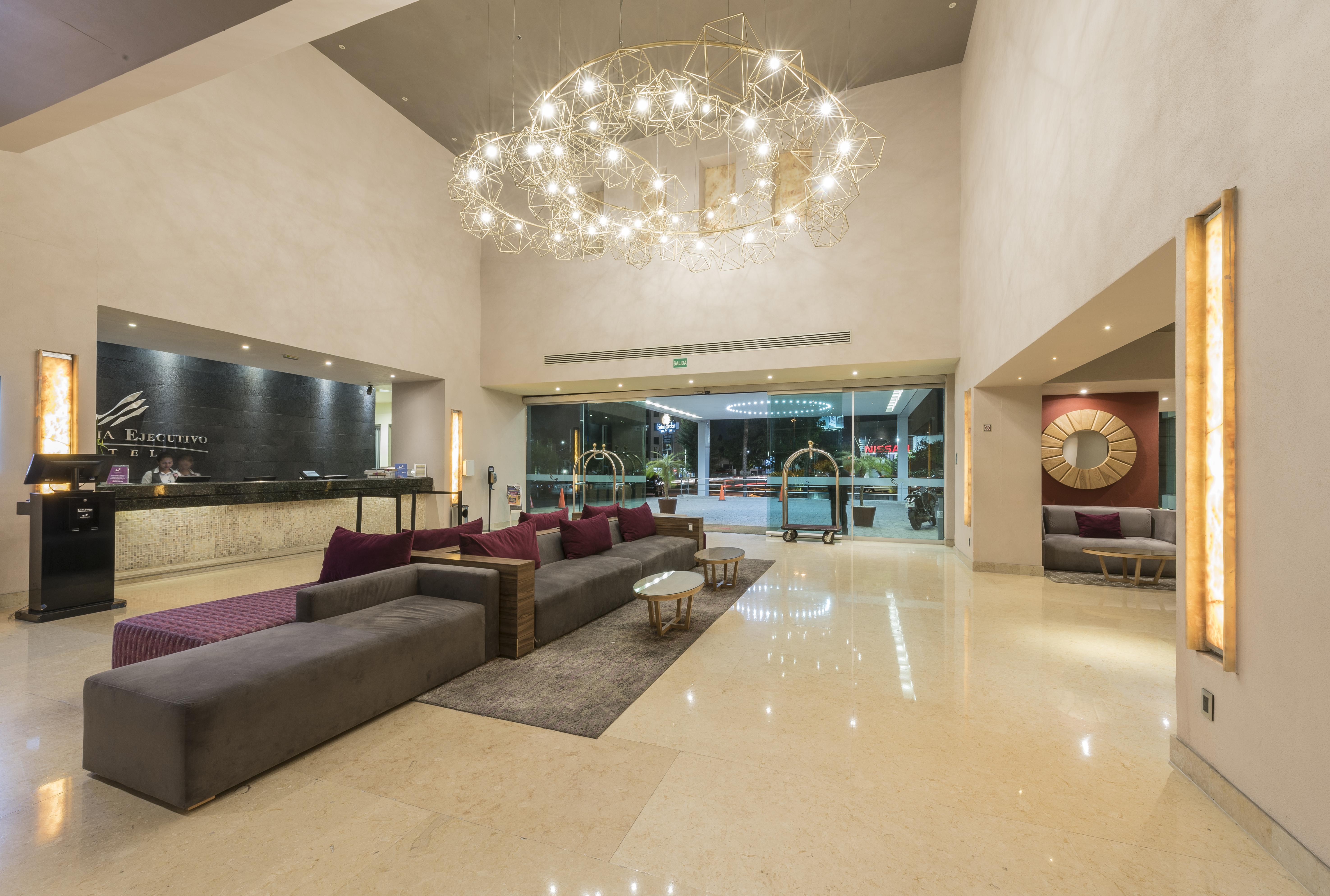 Hotel Victoria Ejecutivo Guadalajara Zewnętrze zdjęcie